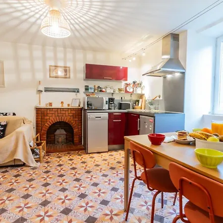 La Maison Dans Les Remparts